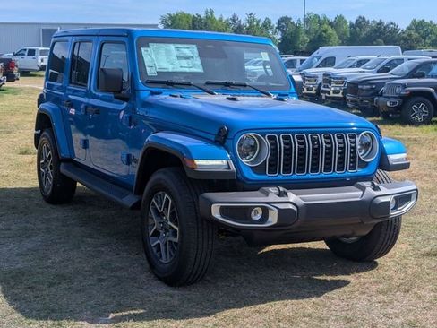 New 2026 Jeep Wrangler Unlimited Sahara AWD/4WD image 2