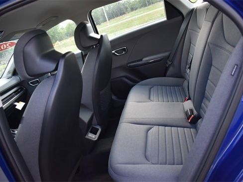 New 2025 Kia K4 EX image 15