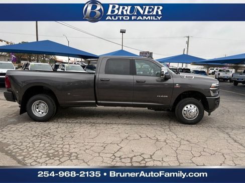 New 2026 RAM 3500 Laramie AWD/4WD image 4