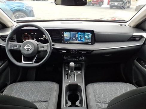 New 2025 Nissan Kicks SV w/ SV Premium Package image 21