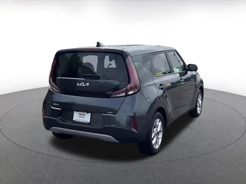 Used 2025 Kia Soul LX w/ LX Technology Package FWD image 14