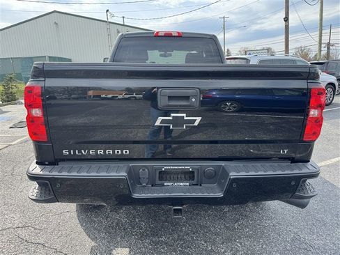 Used 2017 Chevrolet Silverado 1500 LT w/ Midnight Edition image 7