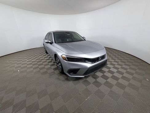 Used 2024 Honda Civic EX-L image 27