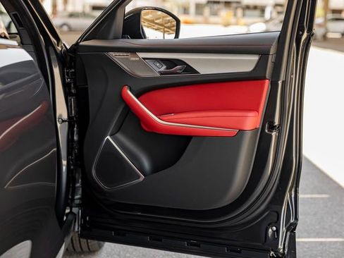 New 2026 Jaguar F-PACE R-Dynamic S image 25