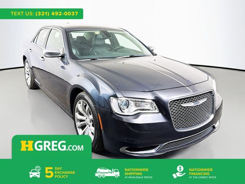 Used 2018 Chrysler 300 Limited image 1