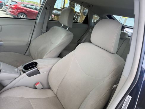 Used 2015 Toyota Prius Three w/ Solar Roof Package FWD image 11