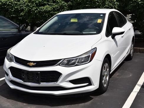 Used 2016 Chevrolet Cruze LS FWD image 4