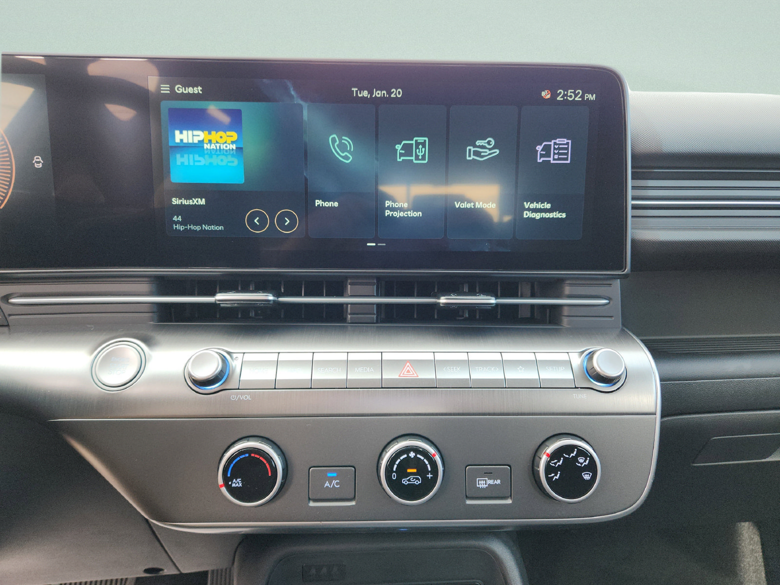 New 2026 Hyundai Kona SE FWD image 16