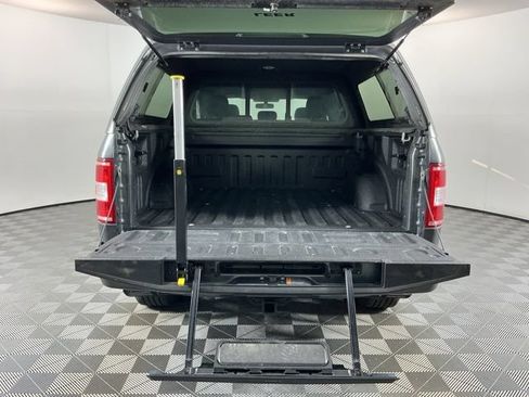Used 2018 Ford F150 XLT w/ Equipment Group 302A Luxury AWD/4WD image 8