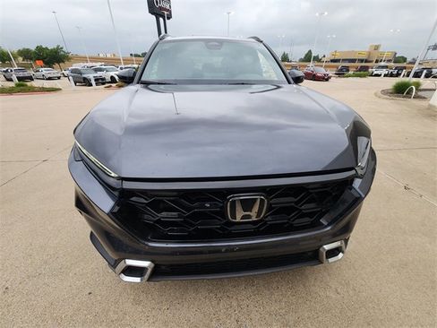 Used 2025 Honda CR-V Sport Touring image 2