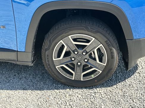 New 2026 Jeep Cherokee Limited AWD/4WD image 12