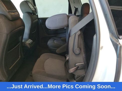 Used 2017 Chevrolet Traverse LT w/ Style and Technology Package AWD/4WD image 5