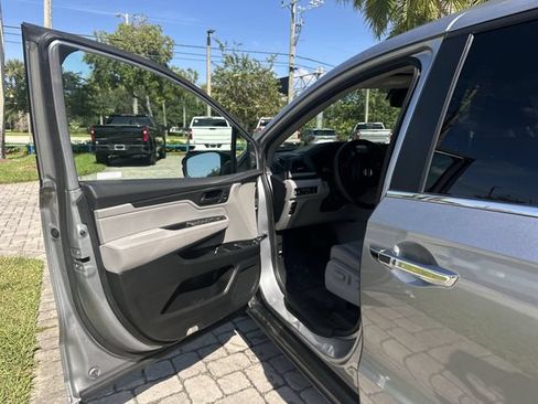 Used 2024 Honda Odyssey EX-L image 22
