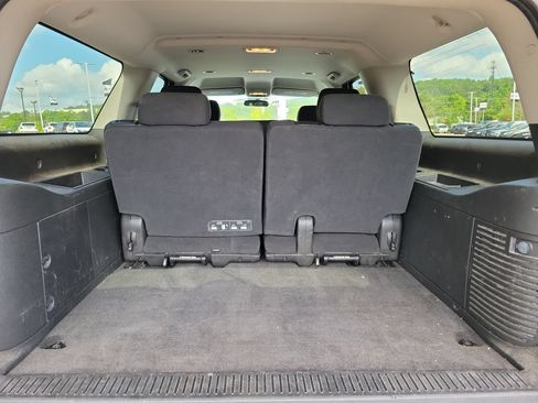 Used 2013 Chevrolet Suburban LS AWD/4WD image 22