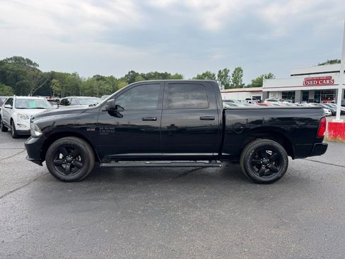 Used 2019 RAM 1500 Express w/ Wheel & Sound Group AWD/4WD image 2