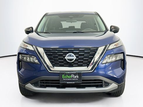Used 2023 Nissan Rogue S AWD/4WD image 2