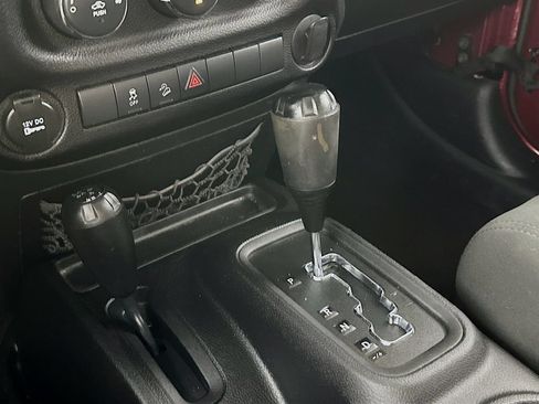 Used 2012 Jeep Wrangler Sport AWD/4WD image 19