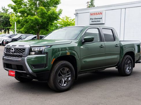 New 2026 Nissan Frontier SV w/ Tow Package AWD/4WD image 3