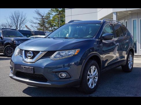 Used 2016 Nissan Rogue SV w/ SV Moonroof Package image 1