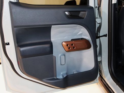 Used 2022 Ford Maverick Lariat w/ Lariat Luxury Package image 47