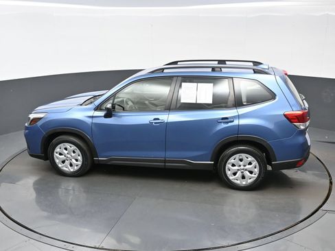 Used 2021 Subaru Forester AWD/4WD image 32