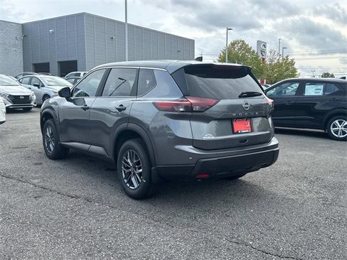 New 2026 Nissan Rogue S image 6