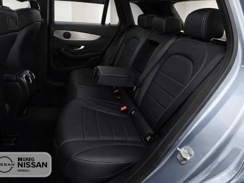 Used 2018 Mercedes-Benz GLC 300 w/ Premium Package image 12