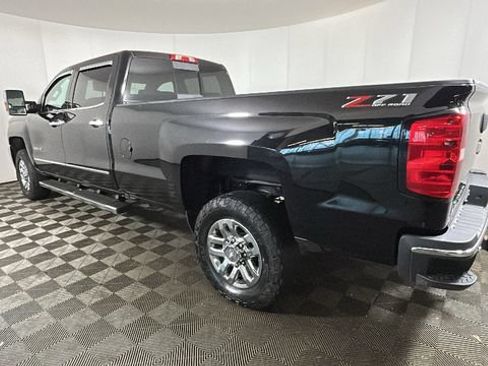 Used 2019 Chevrolet Silverado 3500 LTZ w/ Duramax Plus Package AWD/4WD image 4