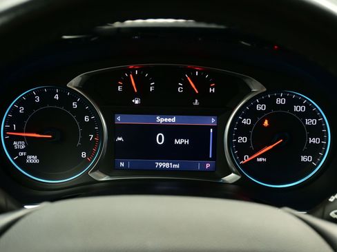 Used 2022 Chevrolet Traverse LT image 26