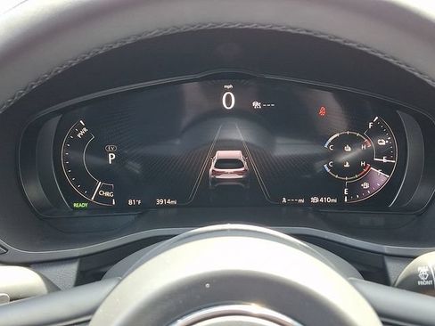 Certified 2025 MAZDA CX-70 Plug-In Hybrid w/ Premium Plus AWD/4WD image 22