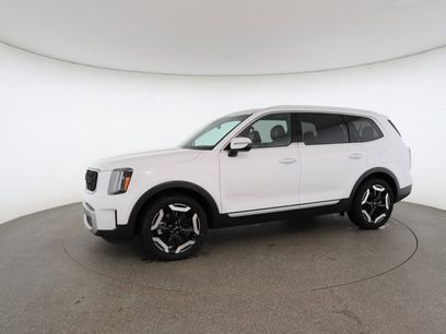 Used 2023 Kia Telluride EX w/ EX Captain's Chair Package