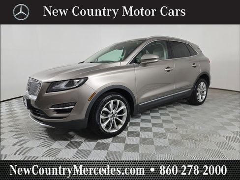 Used 2019 Lincoln MKC Select w/ Select Plus Package image 3