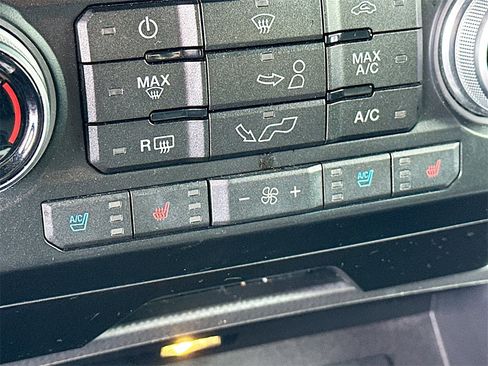 Used 2016 Ford F150 Lariat w/ Equipment Group 502A Luxury image 20