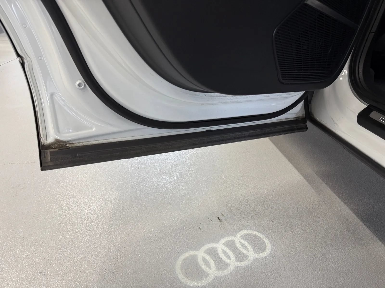 Used 2021 Audi Q7 3.0T Prestige w/ Prestige Package AWD/4WD image 35