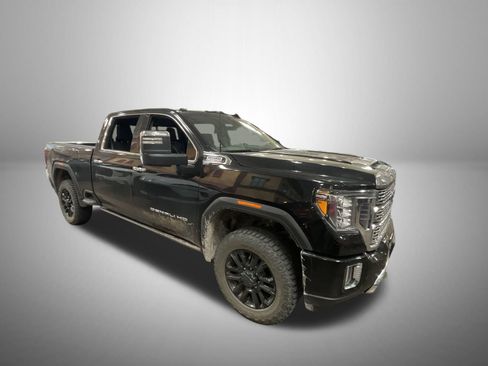 Used 2022 GMC Sierra 3500 Denali w/ Denali Black Diamond Edition AWD/4WD image 2