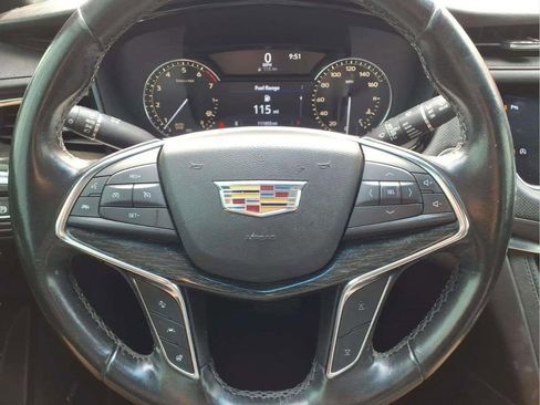 Used 2020 Cadillac XT5 Premium Luxury FWD image 14