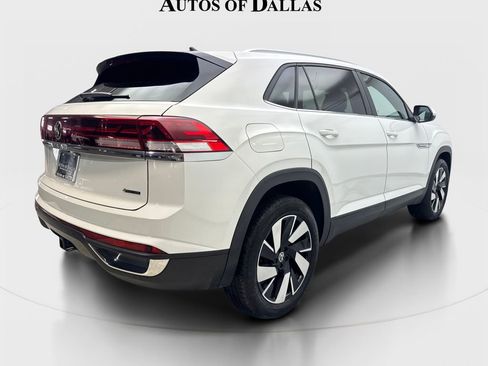 Used 2025 Volkswagen Atlas Cross Sport SE AWD/4WD image 6