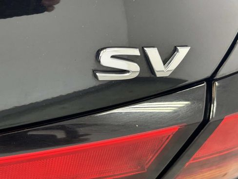 Used 2022 Nissan Altima 2.5 SV FWD image 11