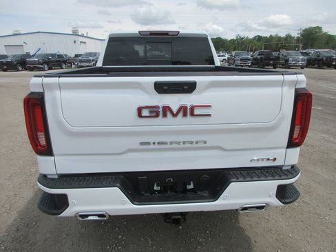 New 2026 GMC Sierra 1500 AT4 AWD/4WD image 6