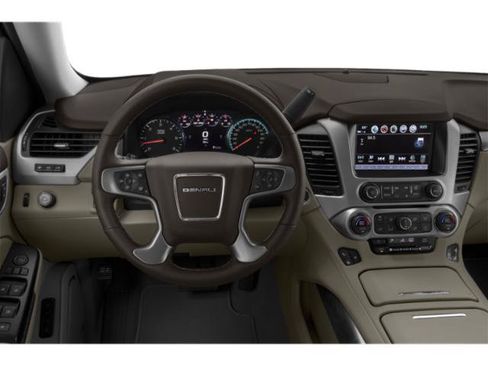 Used 2019 GMC Yukon Denali w/ Denali Ultimate Package AWD/4WD image 10