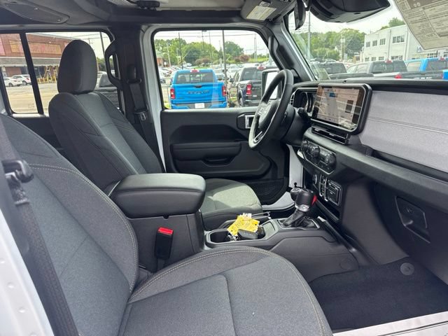 New 2026 Jeep Gladiator Sport AWD/4WD image 10