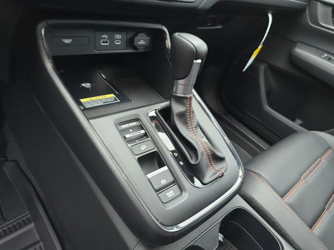 Used 2025 Honda CR-V Sport-L image 17