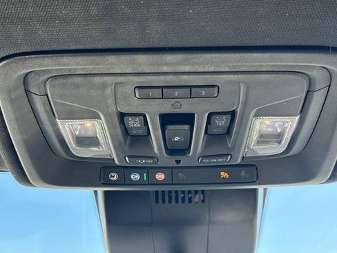 Used 2024 Chevrolet Silverado 2500 High Country w/ Technology Package image 20