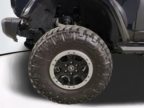 Used 2022 Ford Bronco Badlands image 11