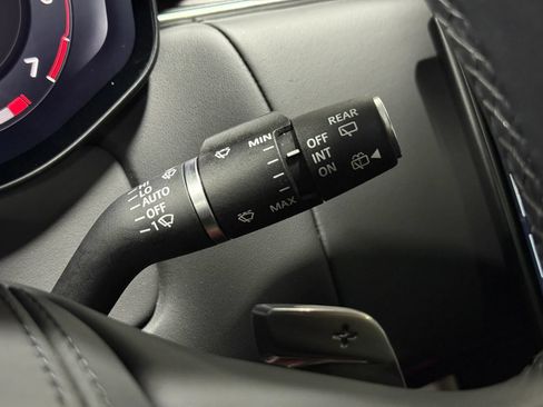 Used 2024 Land Rover Range Rover Long Wheelbase SE AWD/4WD image 30