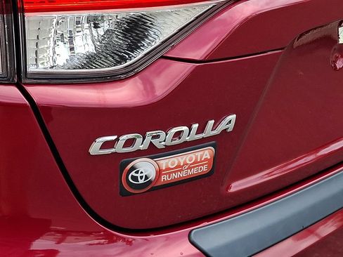 Certified 2023 Toyota Corolla SE w/ Carpet Mat Package (TMS) FWD image 28