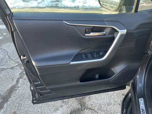 Certified 2022 Toyota RAV4 TRD Off-Road image 16