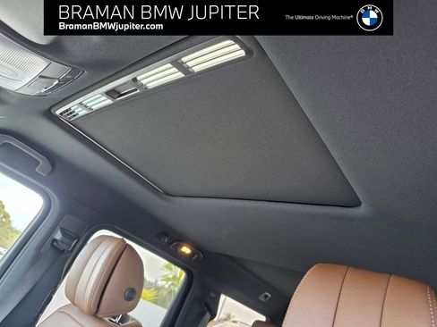 Used 2021 Mercedes-Benz G 550 image 10