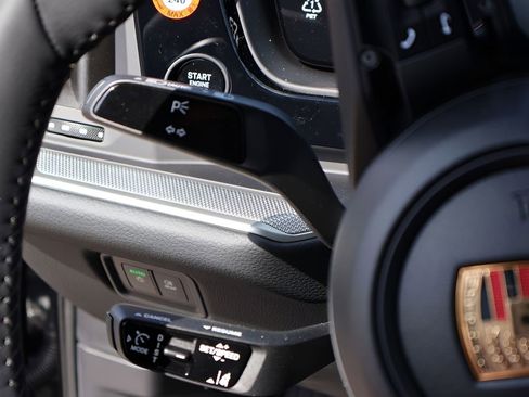 New 2026 Porsche Cayenne AWD/4WD image 32