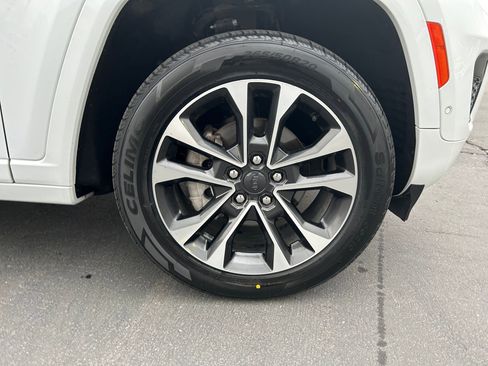 Used 2022 Jeep Grand Cherokee Overland image 31